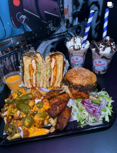 Hollywood Burgers & Shakes instagram